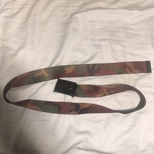 Vans belt